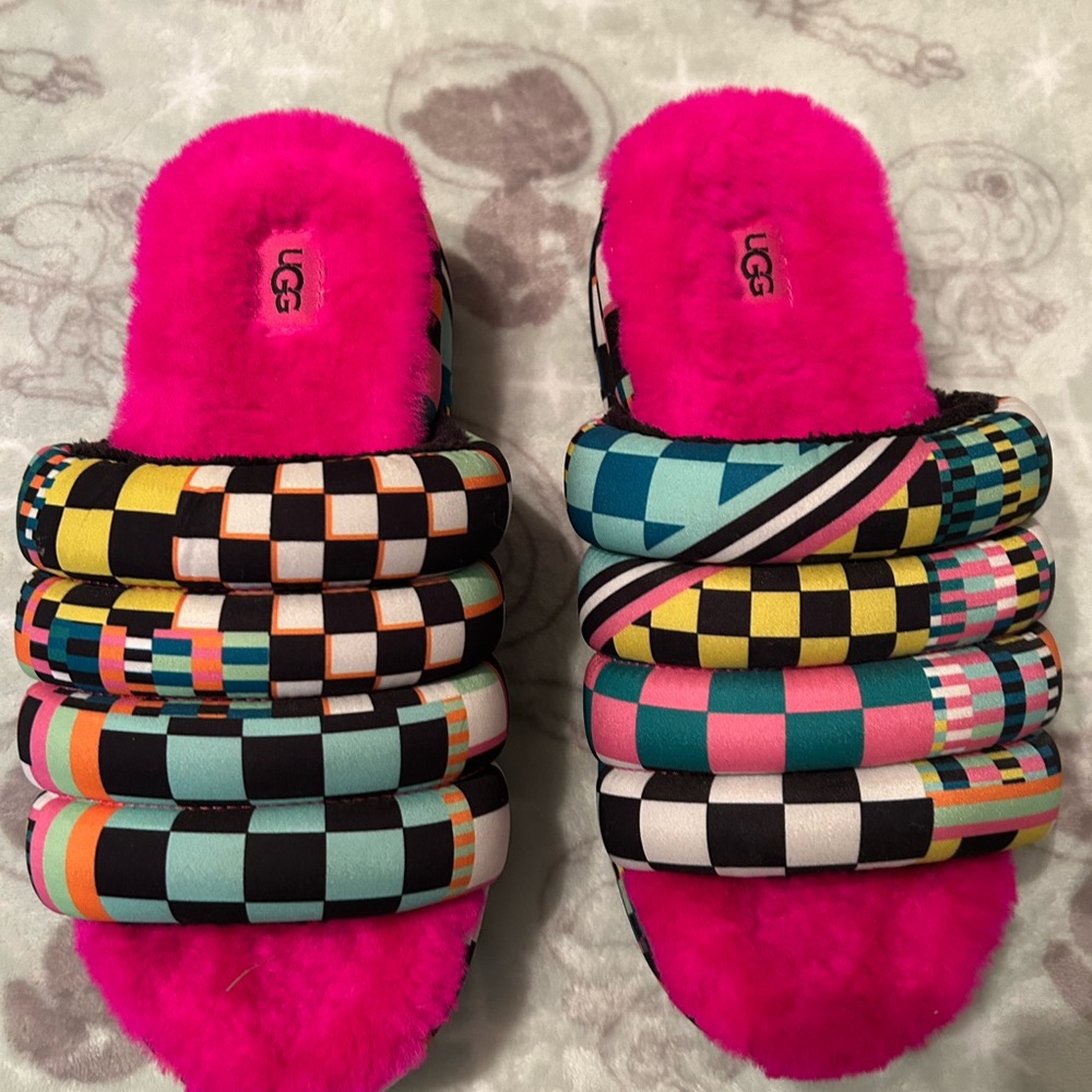 UGG Women's Colorful Slide Sandals - Pink and Multi